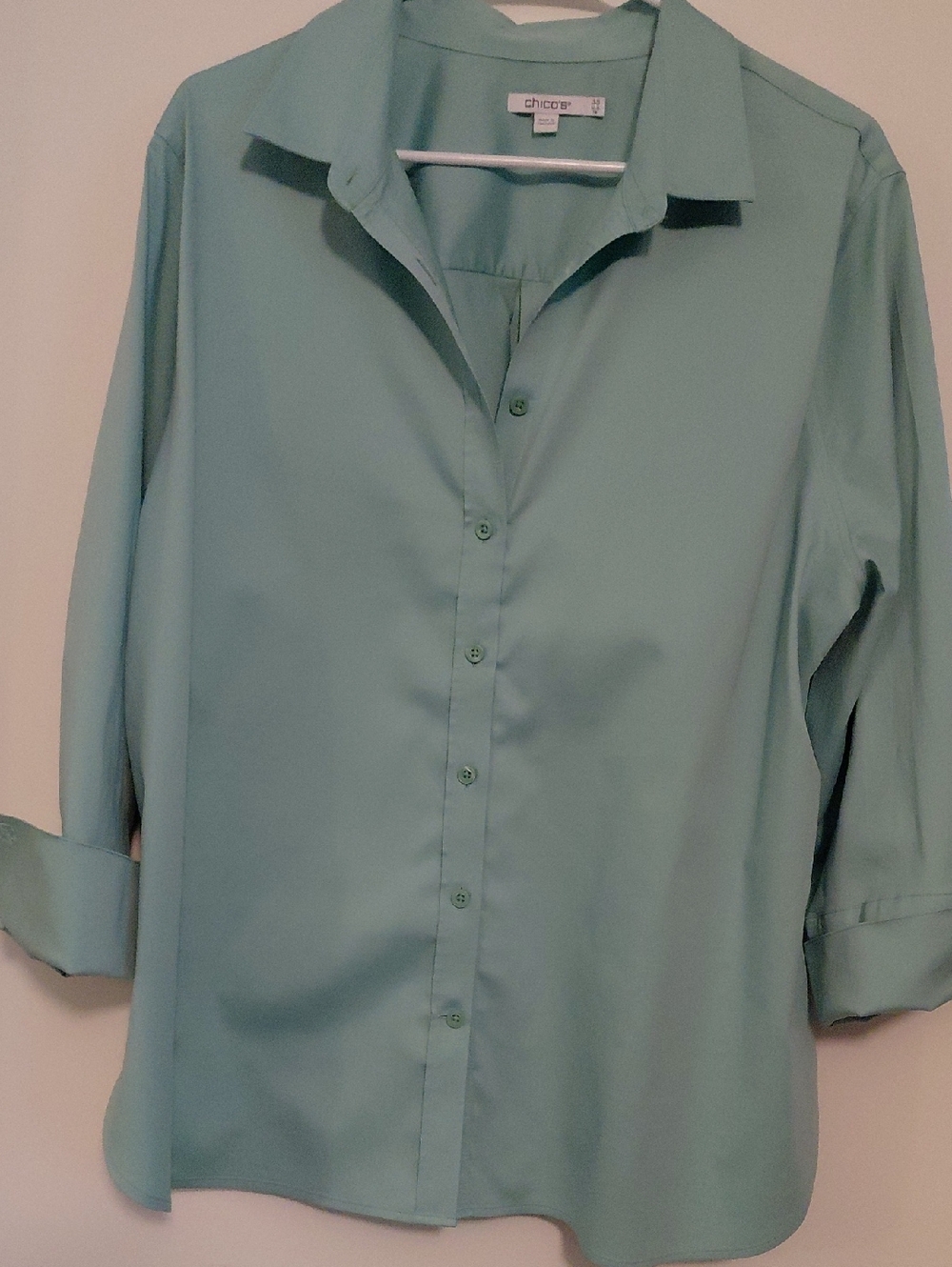 Chico's No Iron, Mint Green Button Front Blouse. Size 3.5/XXL Beautiful Cond.
